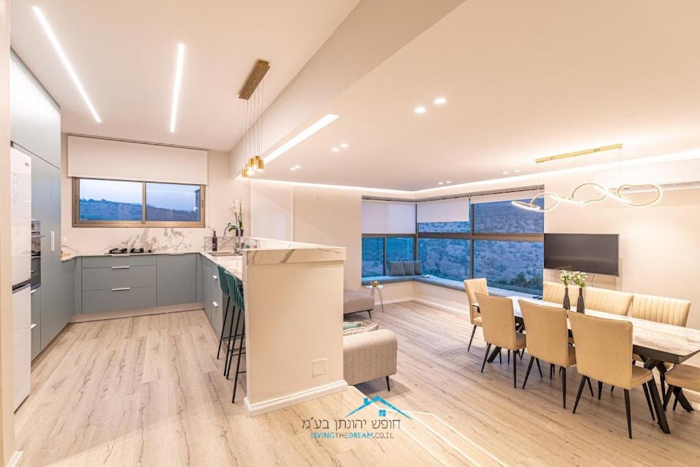 L.T.D Luxury Apartments 4 Bedroom Panoramic View Tiberias Buitenkant foto