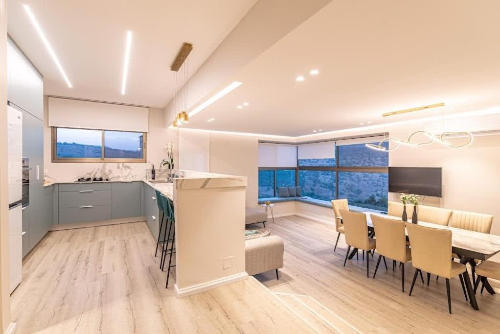 L.T.D Luxury Apartments 4 Bedroom Panoramic View Tiberias Buitenkant foto