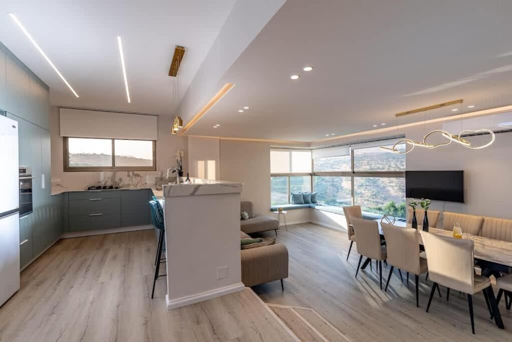 L.T.D Luxury Apartments 4 Bedroom Panoramic View Tiberias Buitenkant foto